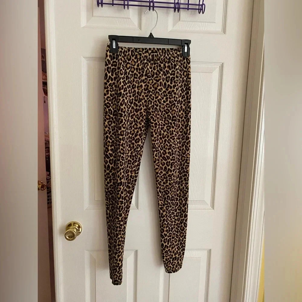 Forever 21 leopard print leggings, size small